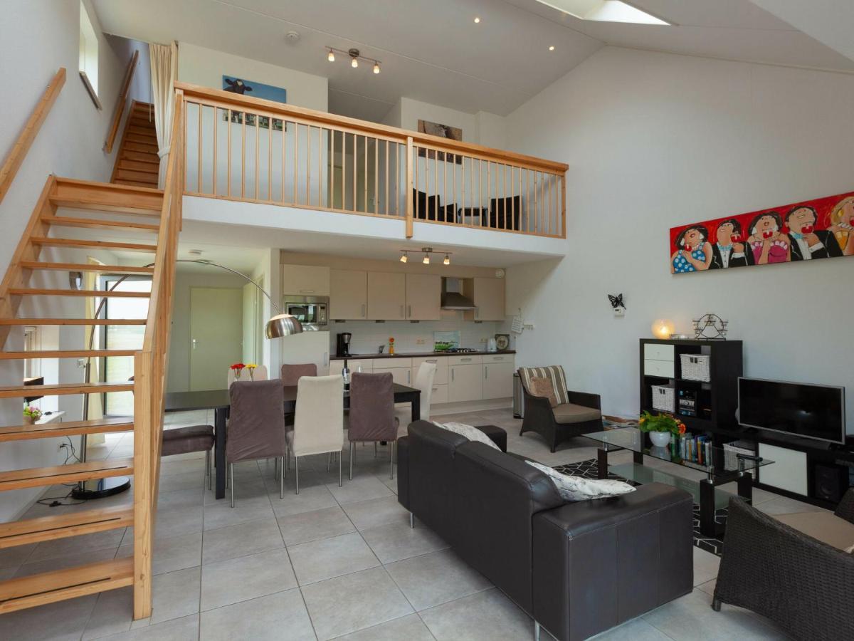Luxury Holiday Home With Private Terrace Langweer Exterior foto